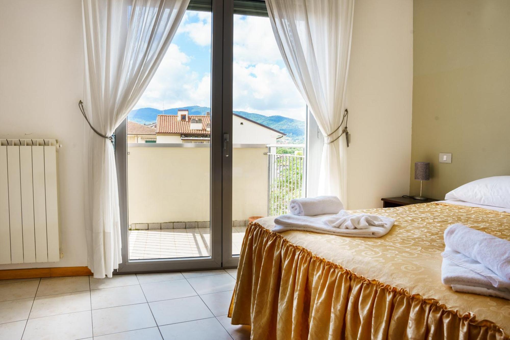Residence Le Corniole Arezzo Exterior photo