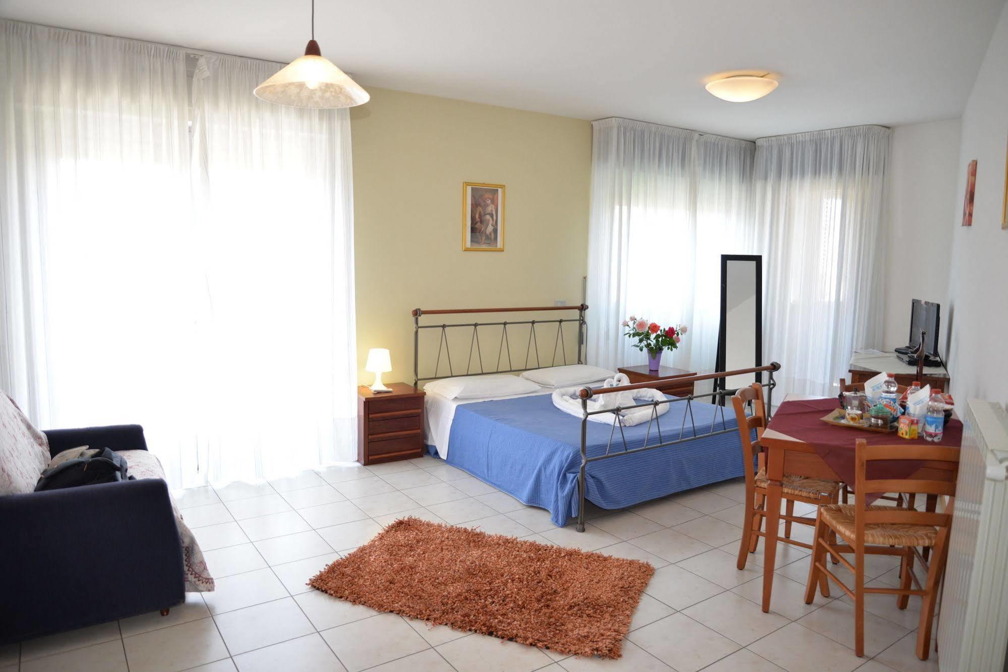 Residence Le Corniole Arezzo Exterior photo
